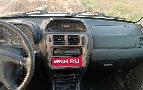 Mitsubishi Pajero iO, 2005 год, 650 000 рублей, 6 фотография