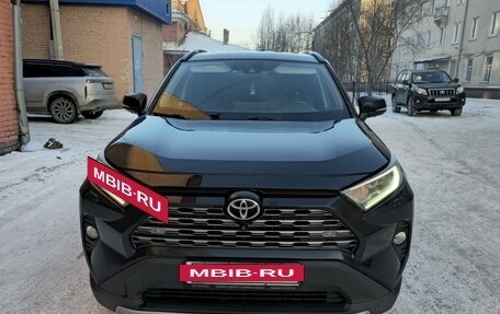 Toyota RAV4, 2020 год, 3 300 000 рублей, 10 фотография