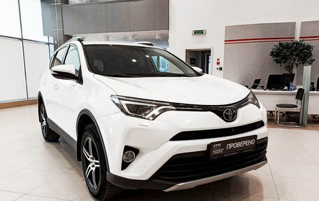 Toyota RAV4, 2016 год, 2 900 000 рублей, 7 фотография