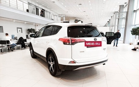 Toyota RAV4, 2016 год, 2 900 000 рублей, 11 фотография