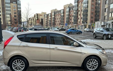 Hyundai Solaris II рестайлинг, 2014 год, 1 000 000 рублей, 6 фотография