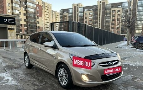 Hyundai Solaris II рестайлинг, 2014 год, 1 000 000 рублей, 5 фотография