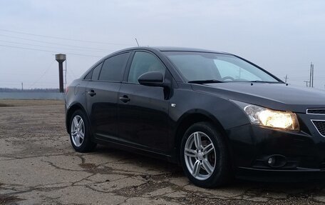 Chevrolet Cruze II, 2011 год, 615 000 рублей, 9 фотография