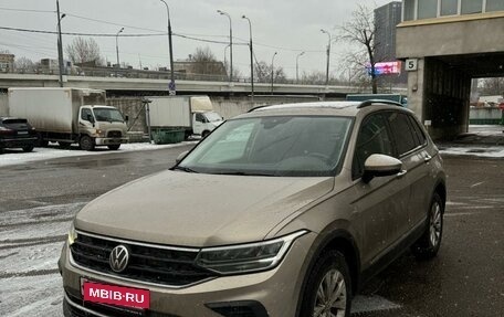 Volkswagen Tiguan II, 2021 год, 2 950 000 рублей, 3 фотография