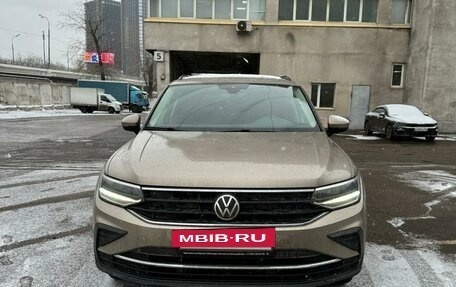 Volkswagen Tiguan II, 2021 год, 2 950 000 рублей, 8 фотография