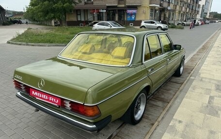 Mercedes-Benz W123, 1982 год, 999 999 рублей, 3 фотография