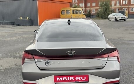 Hyundai Elantra, 2022 год, 2 500 000 рублей, 4 фотография