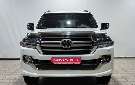 Toyota Land Cruiser 200, 2020 год, 8 230 000 рублей, 2 фотография