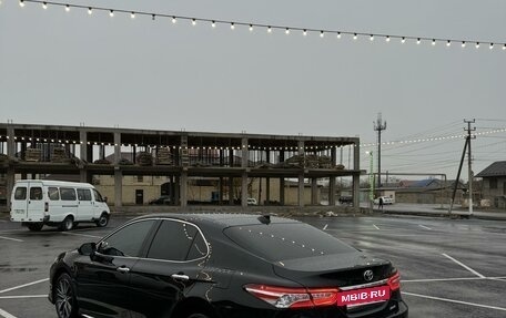 Toyota Camry, 2023 год, 3 650 000 рублей, 4 фотография