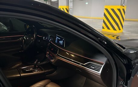 BMW 7 серия, 2016 год, 3 200 000 рублей, 9 фотография