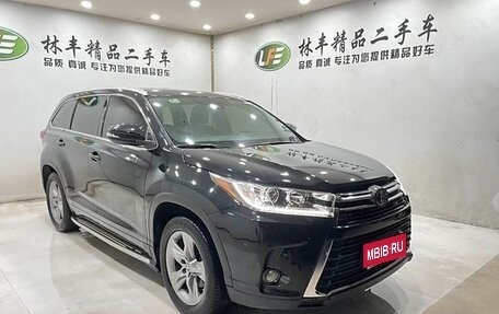 Toyota Highlander III, 2021 год, 4 500 000 рублей, 1 фотография