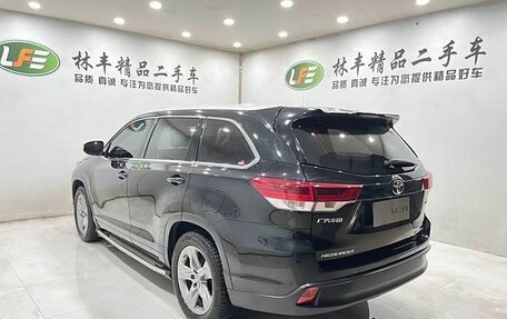 Toyota Highlander III, 2021 год, 4 500 000 рублей, 7 фотография