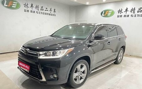 Toyota Highlander III, 2021 год, 4 500 000 рублей, 3 фотография