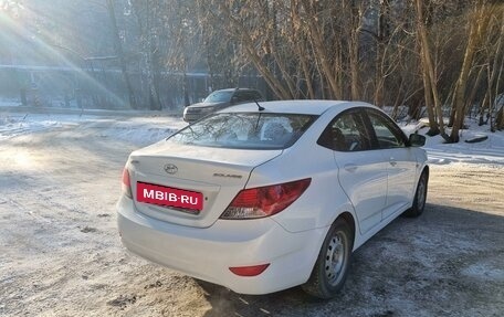 Hyundai Solaris II рестайлинг, 2013 год, 750 000 рублей, 3 фотография