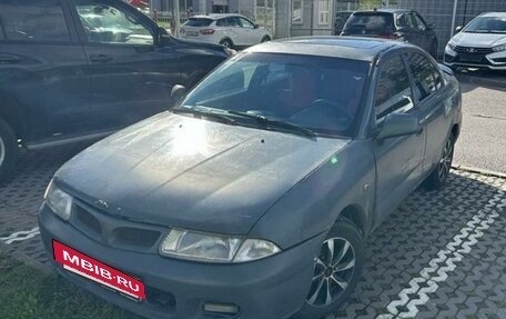 Mitsubishi Carisma I, 1997 год, 90 000 рублей, 3 фотография