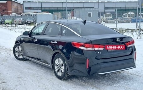 KIA K5 II, 2017 год, 2 300 000 рублей, 7 фотография