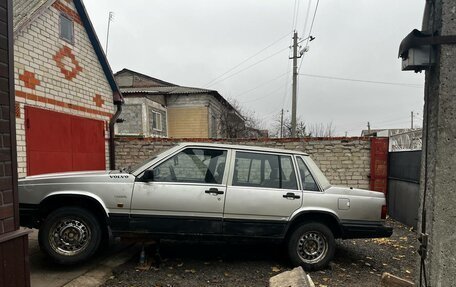 Volvo 740, 1984 год, 70 000 рублей, 2 фотография