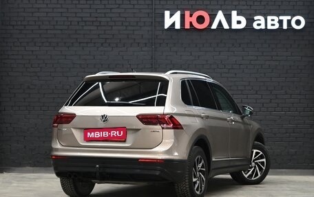 Volkswagen Tiguan II, 2019 год, 3 700 000 рублей, 7 фотография