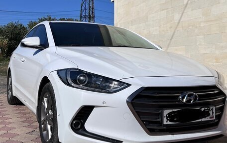 Hyundai Elantra VI рестайлинг, 2018 год, 1 600 000 рублей, 2 фотография