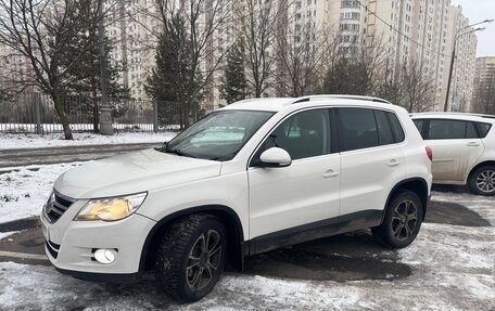 Volkswagen Tiguan I, 2010 год, 1 100 000 рублей, 3 фотография