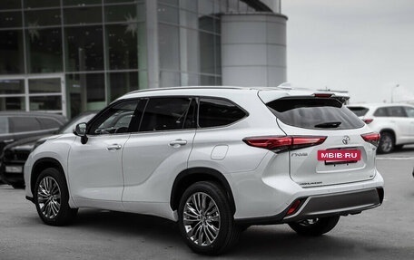 Toyota Highlander, 2024 год, 7 590 000 рублей, 4 фотография