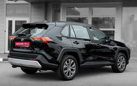 Toyota RAV4, 2024 год, 4 990 000 рублей, 3 фотография