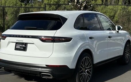 Porsche Cayenne III, 2022 год, 11 081 000 рублей, 5 фотография