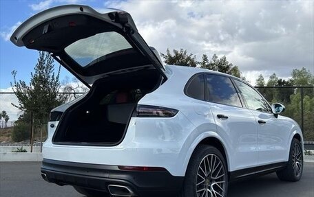 Porsche Cayenne III, 2022 год, 11 081 000 рублей, 6 фотография