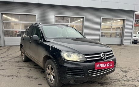 Volkswagen Touareg III, 2012 год, 1 995 000 рублей, 3 фотография