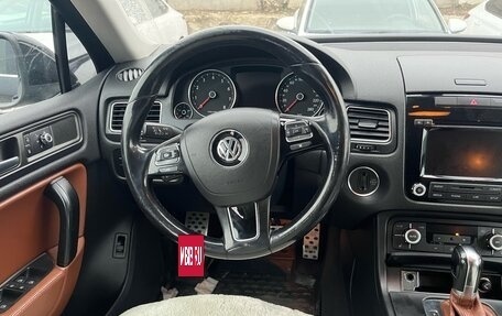 Volkswagen Touareg III, 2012 год, 1 995 000 рублей, 7 фотография