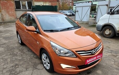 Hyundai Solaris II рестайлинг, 2015 год, 1 355 000 рублей, 2 фотография