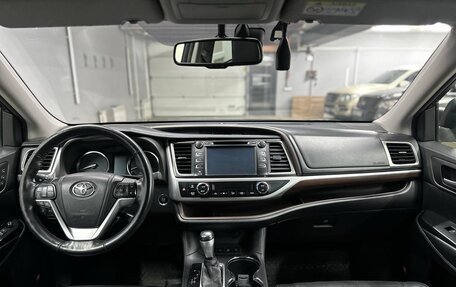 Toyota Highlander III, 2015 год, 3 200 000 рублей, 11 фотография