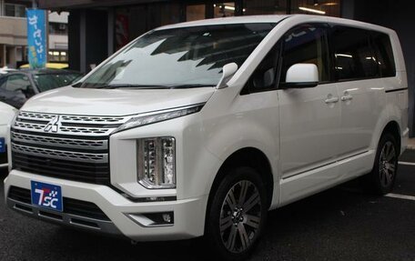 Mitsubishi Delica D:5 I, 2019 год, 3 580 000 рублей, 2 фотография