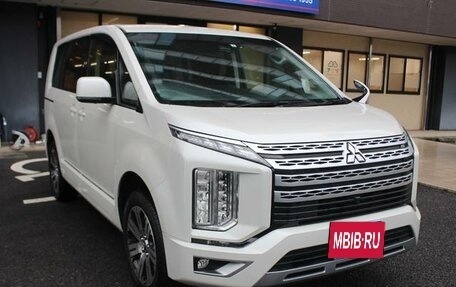 Mitsubishi Delica D:5 I, 2019 год, 3 580 000 рублей, 3 фотография