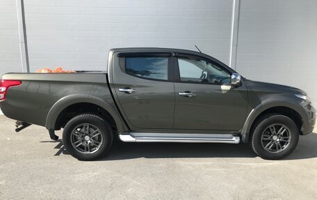 Mitsubishi L200 IV рестайлинг, 2017 год, 2 295 000 рублей, 4 фотография