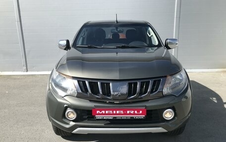 Mitsubishi L200 IV рестайлинг, 2017 год, 2 295 000 рублей, 2 фотография