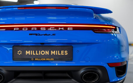 Porsche 911, 2022 год, 30 000 000 рублей, 17 фотография