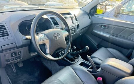 Toyota Hilux VII, 2013 год, 1 359 000 рублей, 11 фотография