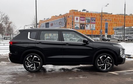 Mitsubishi Outlander, 2024 год, 5 130 000 рублей, 8 фотография