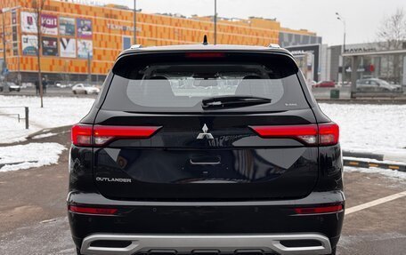 Mitsubishi Outlander, 2024 год, 5 130 000 рублей, 4 фотография