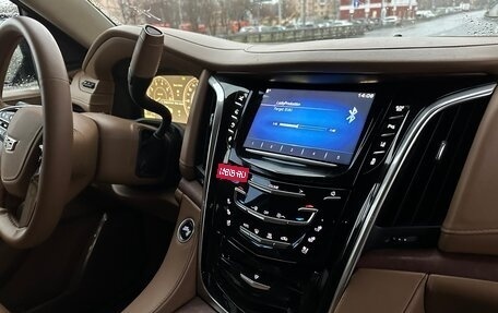 Cadillac Escalade IV, 2015 год, 3 250 000 рублей, 19 фотография