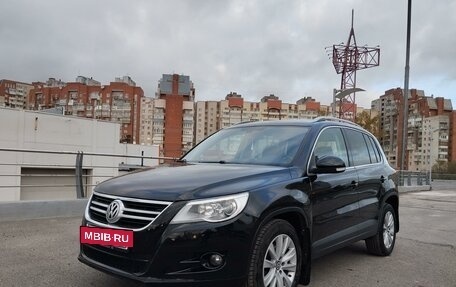 Volkswagen Tiguan I, 2009 год, 949 000 рублей, 2 фотография