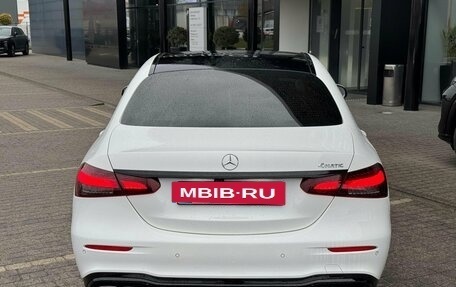 Mercedes-Benz E-Класс, 2021 год, 5 800 000 рублей, 7 фотография