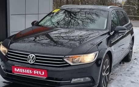 Volkswagen Passat B8 рестайлинг, 2014 год, 2 200 000 рублей, 8 фотография