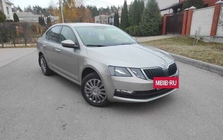 Skoda Octavia, 2019 год, 1 880 000 рублей, 2 фотография