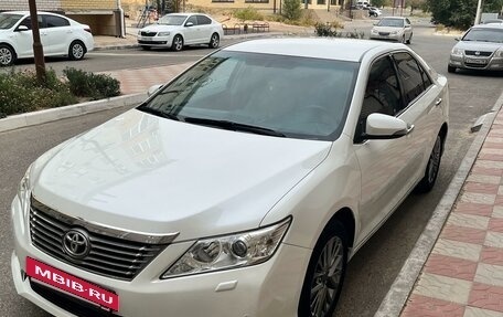 Toyota Camry, 2014 год, 2 250 000 рублей, 9 фотография