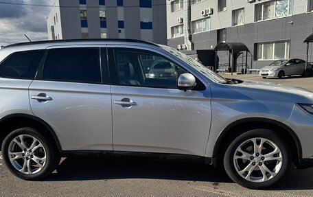 Mitsubishi Outlander III рестайлинг 3, 2012 год, 1 700 000 рублей, 2 фотография