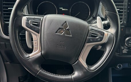 Mitsubishi Outlander III рестайлинг 3, 2012 год, 1 700 000 рублей, 14 фотография