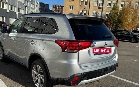 Mitsubishi Outlander III рестайлинг 3, 2012 год, 1 700 000 рублей, 5 фотография