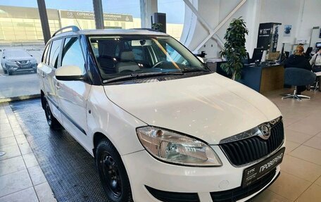 Skoda Fabia II, 2013 год, 562 000 рублей, 3 фотография